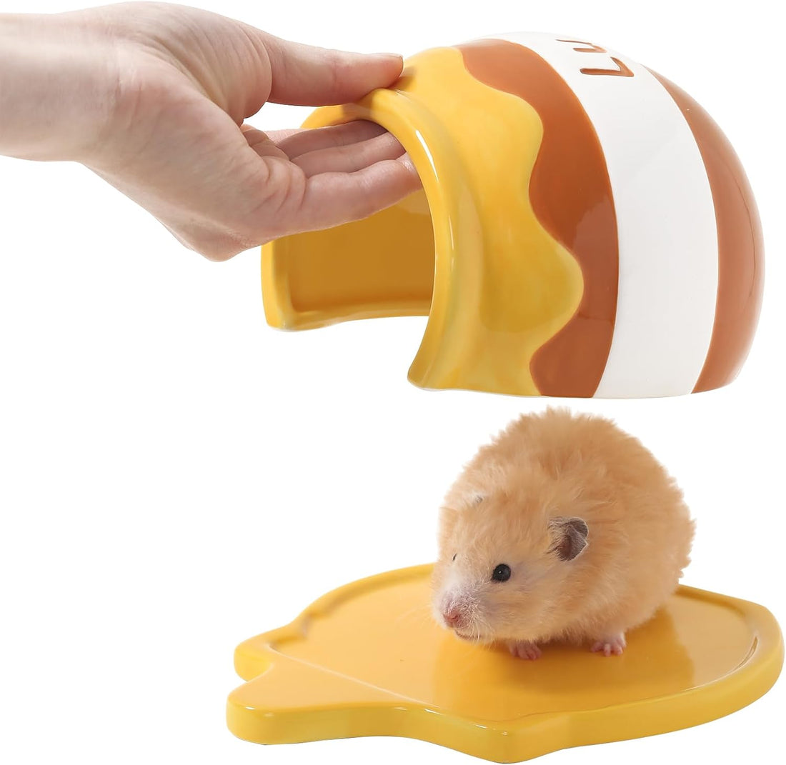 Halloween Pumpkin‑Shaped Ceramic Hamster Hideout, Small Pet House