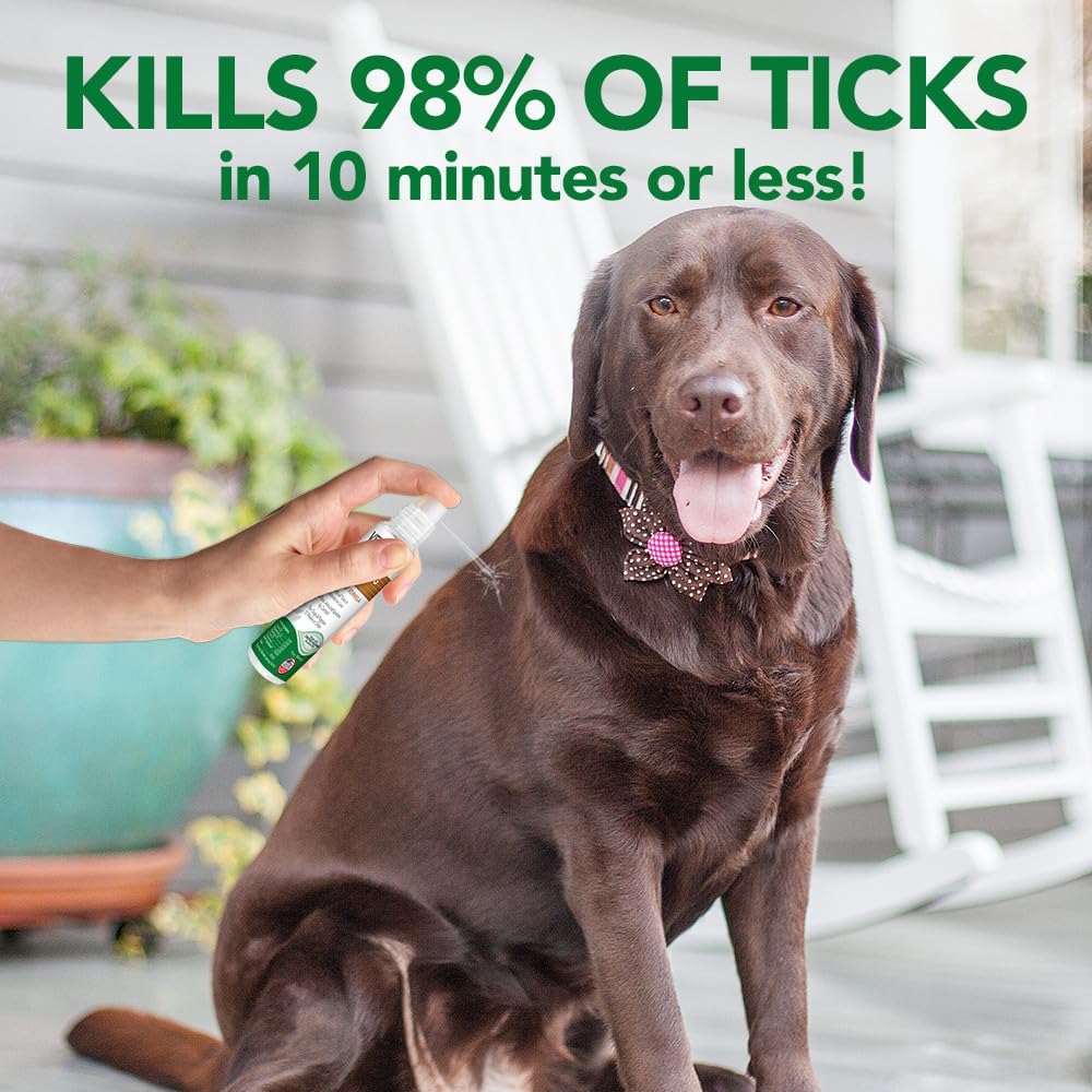 Vet's Best Tick Spray for Dogs, Plant-Based Essential Oils, 1 oz