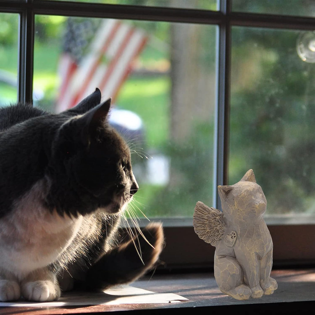 Tsyulog Cat Angel Memorial Figurine, Gray