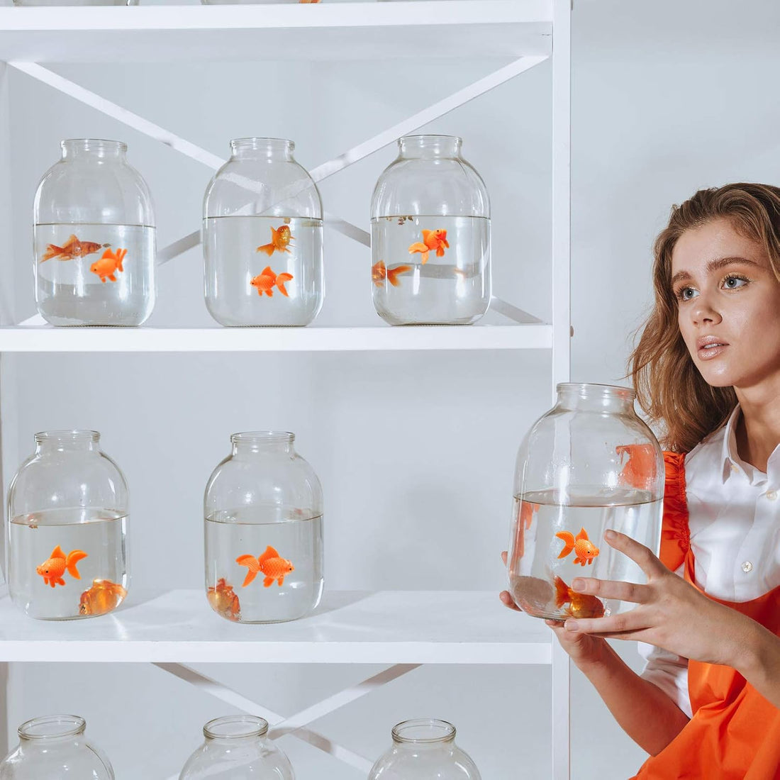 Sumind 15 Pcs Fake Goldfish Plastic Floating Artificial Goldfish