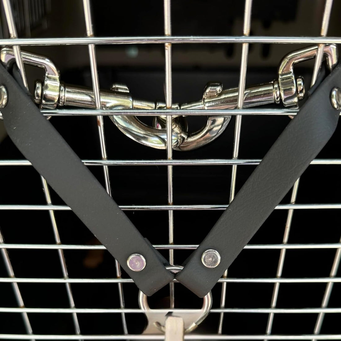 SparkDog Dog Crate Fan Hanger & Utility Strap