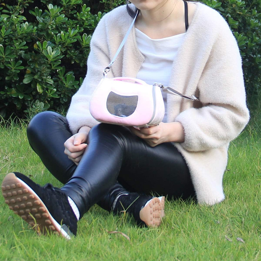 Hamster Carrier Bag Portable Outdoor Travel Handbag with Adjustable