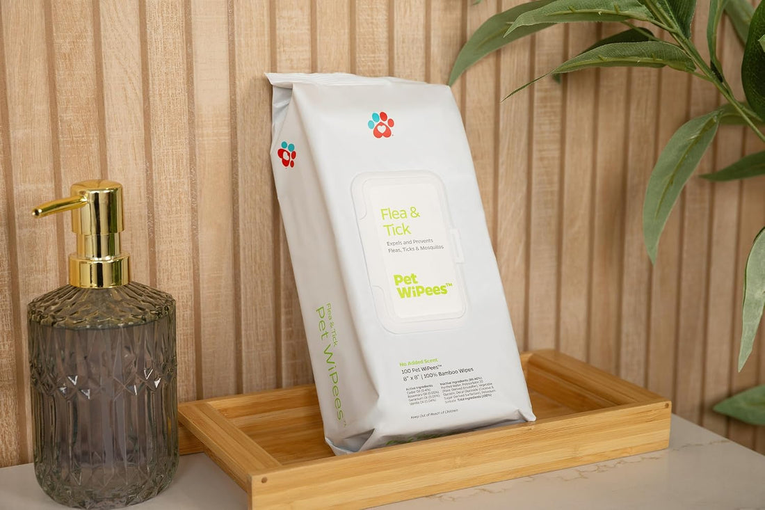 Flea & Tick Pet WiPees™ – 100 Natural Flea and Tick Prevention
