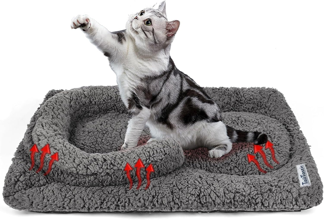 TailTastic Self Warming Cat Bed with U-Shaped Pillow for Warmth