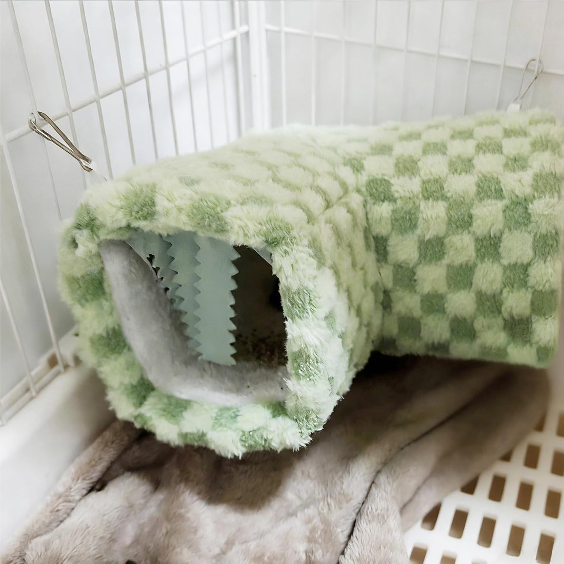 Plush Warm Hideout Tunnel Bed for Hamster, Guinea Pig, Pet Rat
