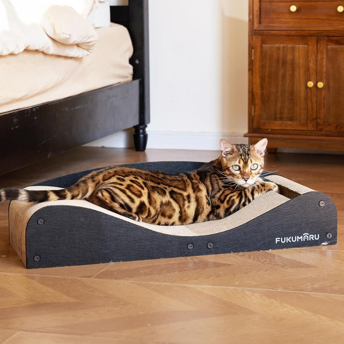 FUKUMARU Cardboard Cat Scratcher Bed