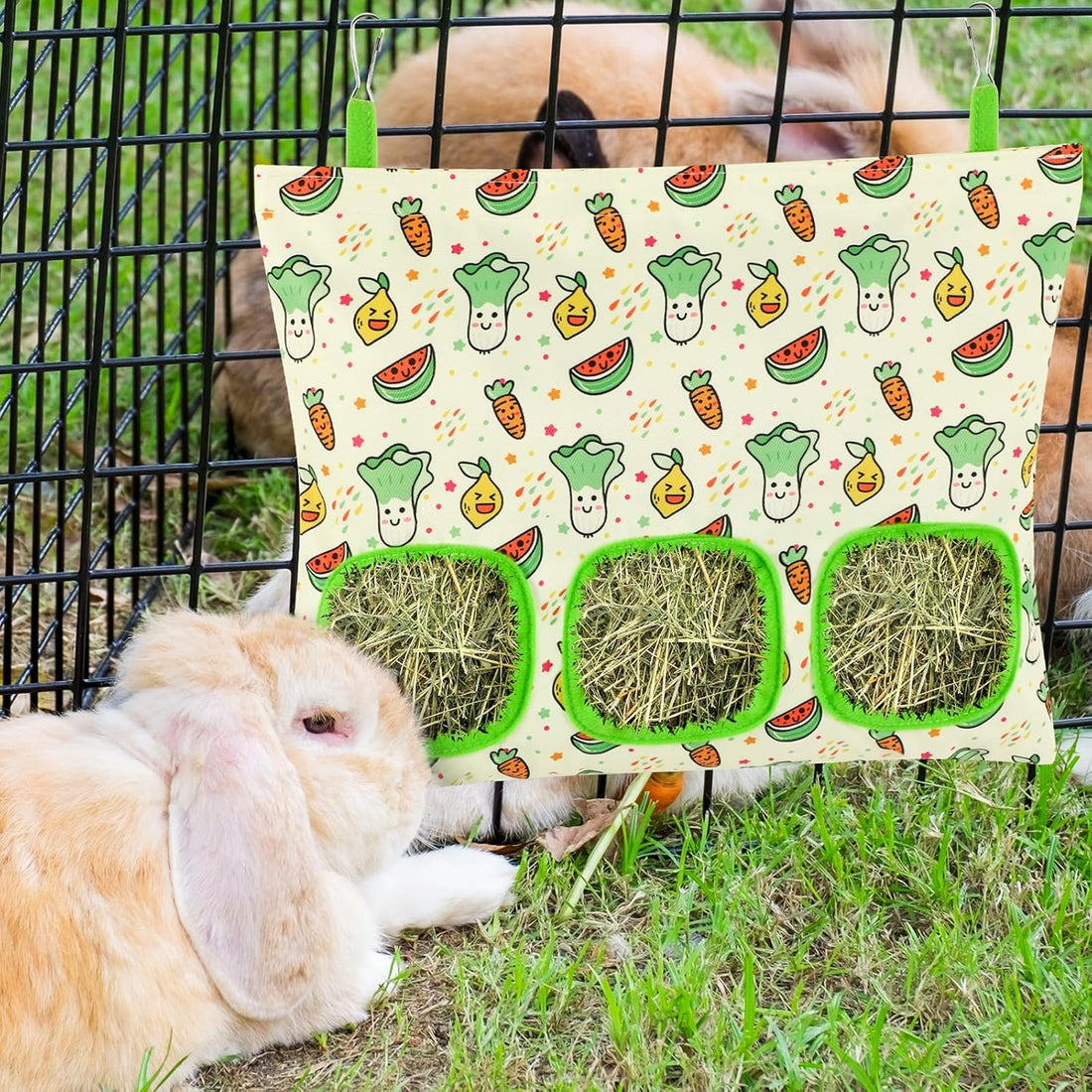 UPINS 2 Pack Guinea Pig Hay Feeder Bag,Bunny Rabbit Cage Bag Hanging
