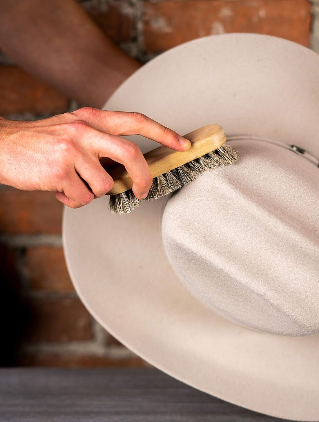 Bickmore Light Hat Care Brush, 100% Horsehair