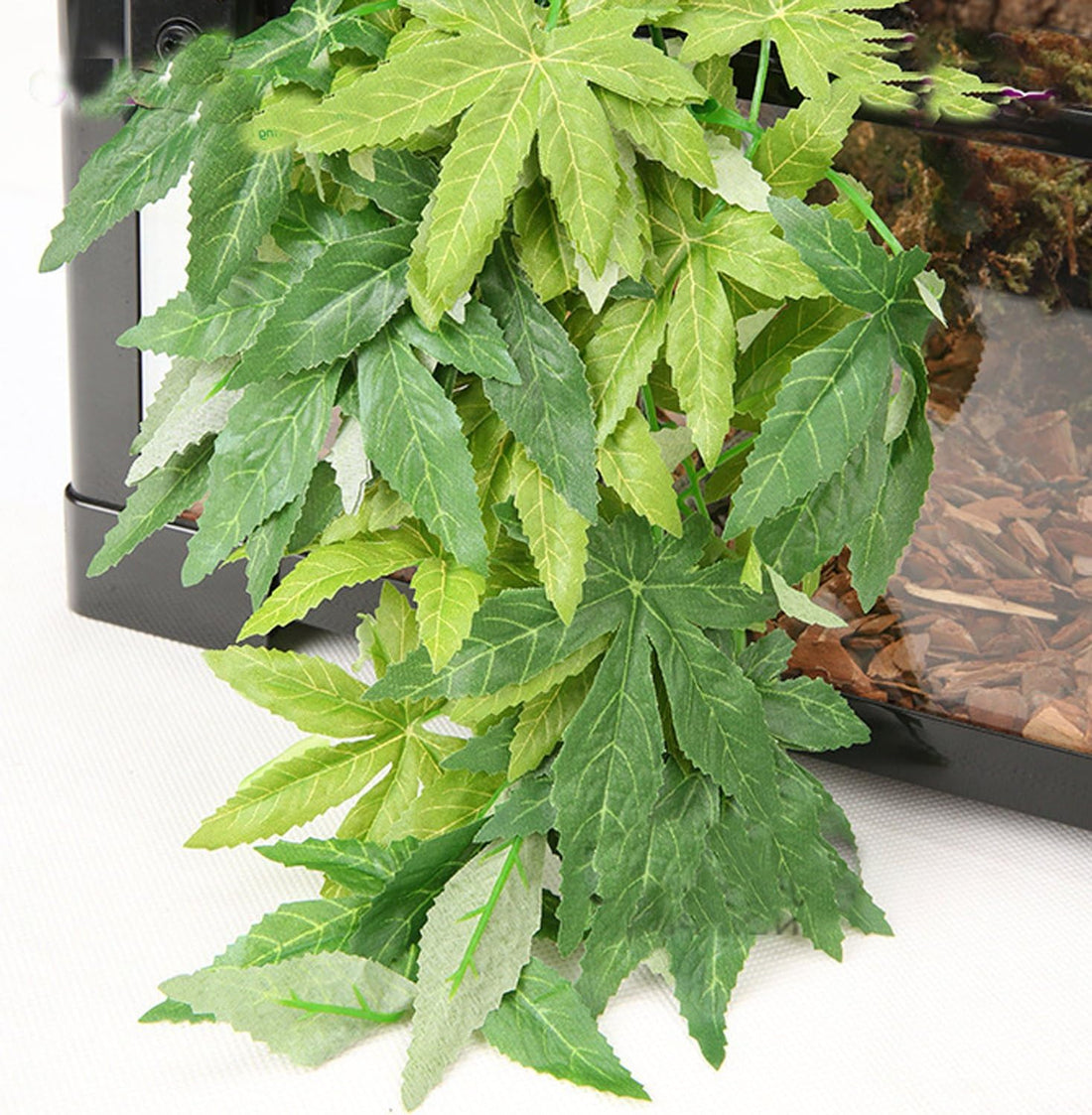 SLSON Reptile Plants Hanging Silk Terrarium Plants with Suction Cup