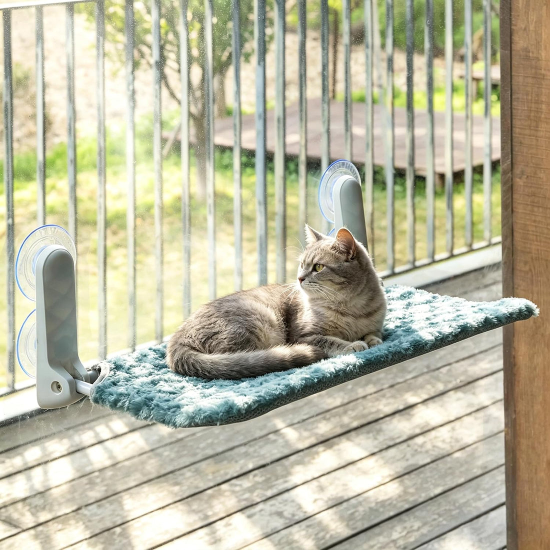 YUNIQUE Cat Window Perch, Upturned Edge Bracket