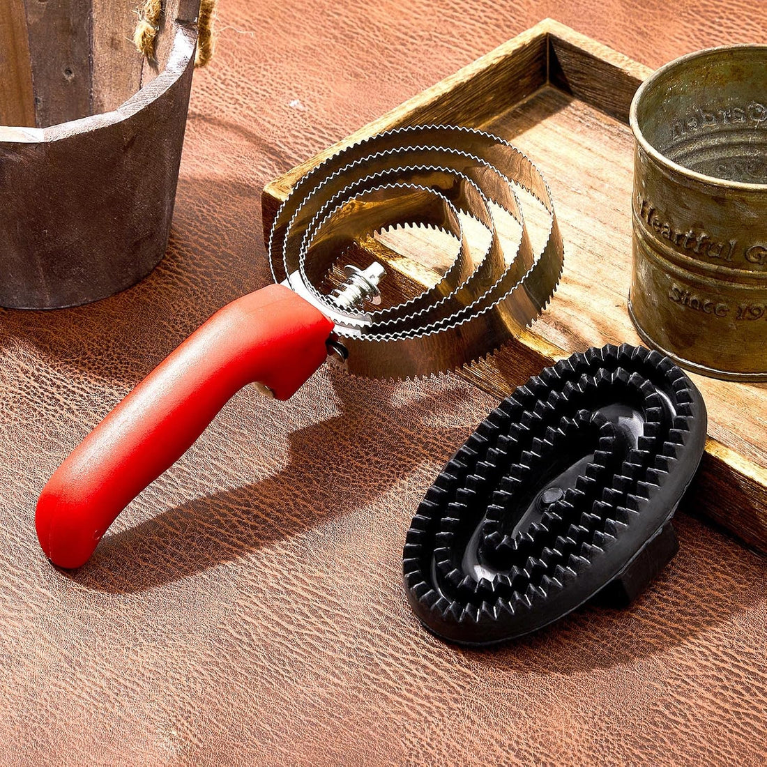 Chengu 2 pcs Reversible Stainless Steel Curry Comb with Rubber Curry
