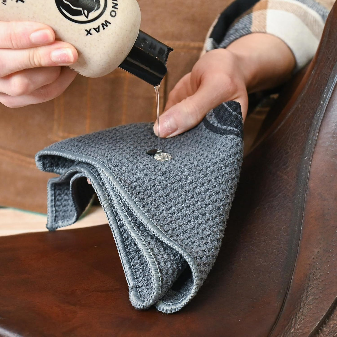 Rhino Wax - Complete Saddle Soap and Horse Tack Kit -Includes