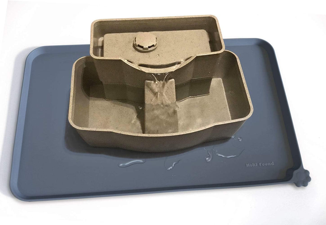 Hoki Found Silicone Pet Feeding Mat with High Lips