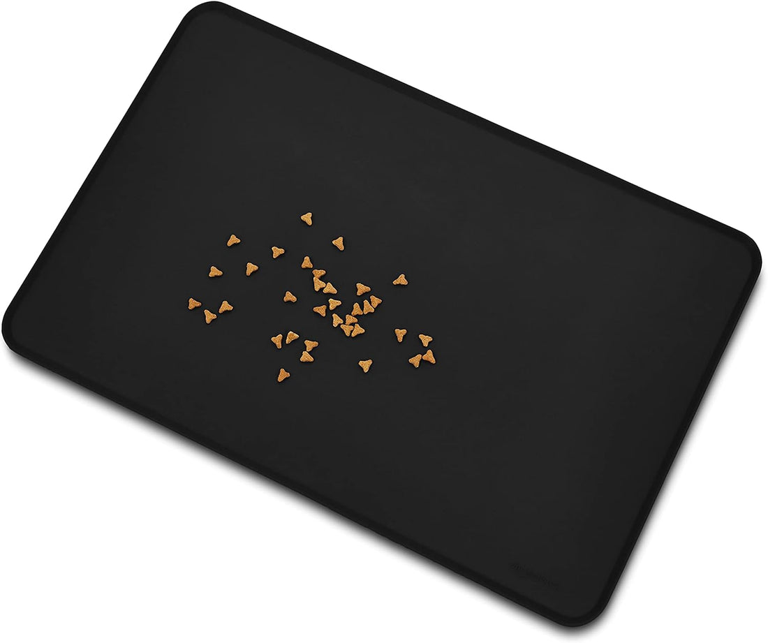 Waterproof Non-Slip Silicone Pet Feeding Mat with Raised Edges