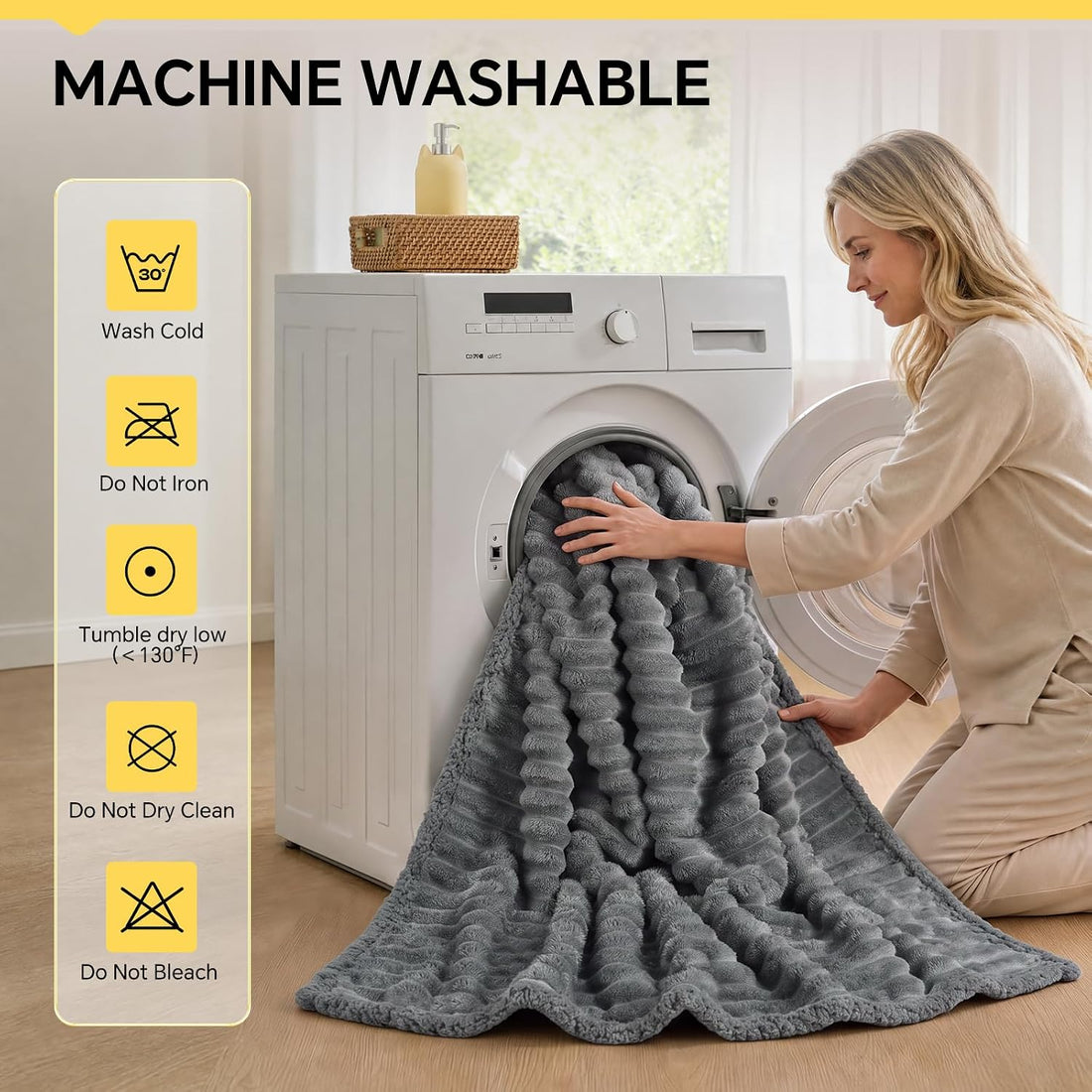 Luciphia Waterproof Dog Blanket, Washable Reversible Flannel Pet Throw