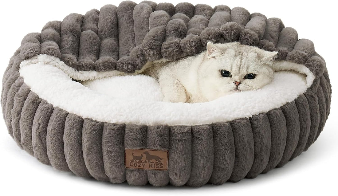 COZY KISS Hooded Blanket Cat Bed