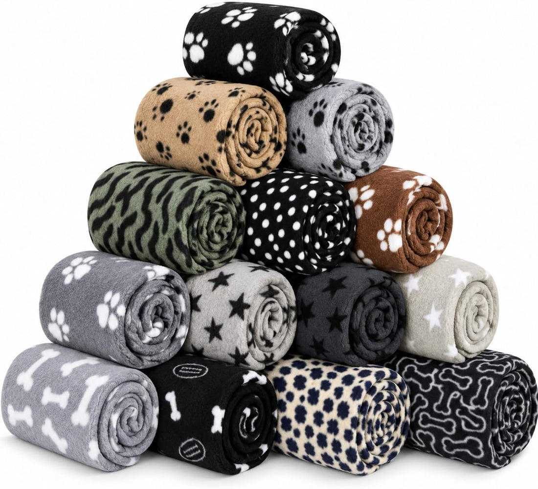 Chumia 28 Pcs Puppy Blanket Bulk Fleece Dog Blanket