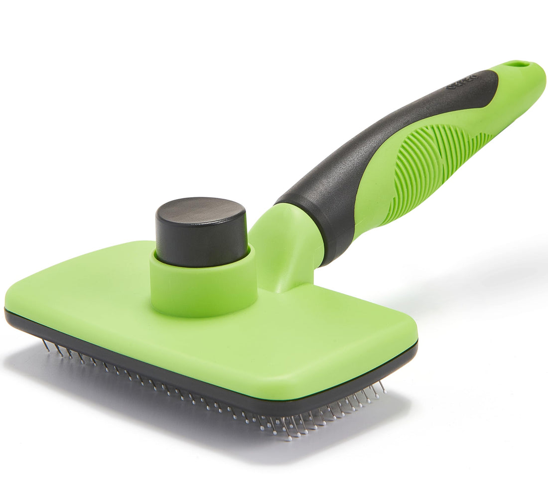 OEFEO Self Cleaning Slicker Brush for Dogs& Cats