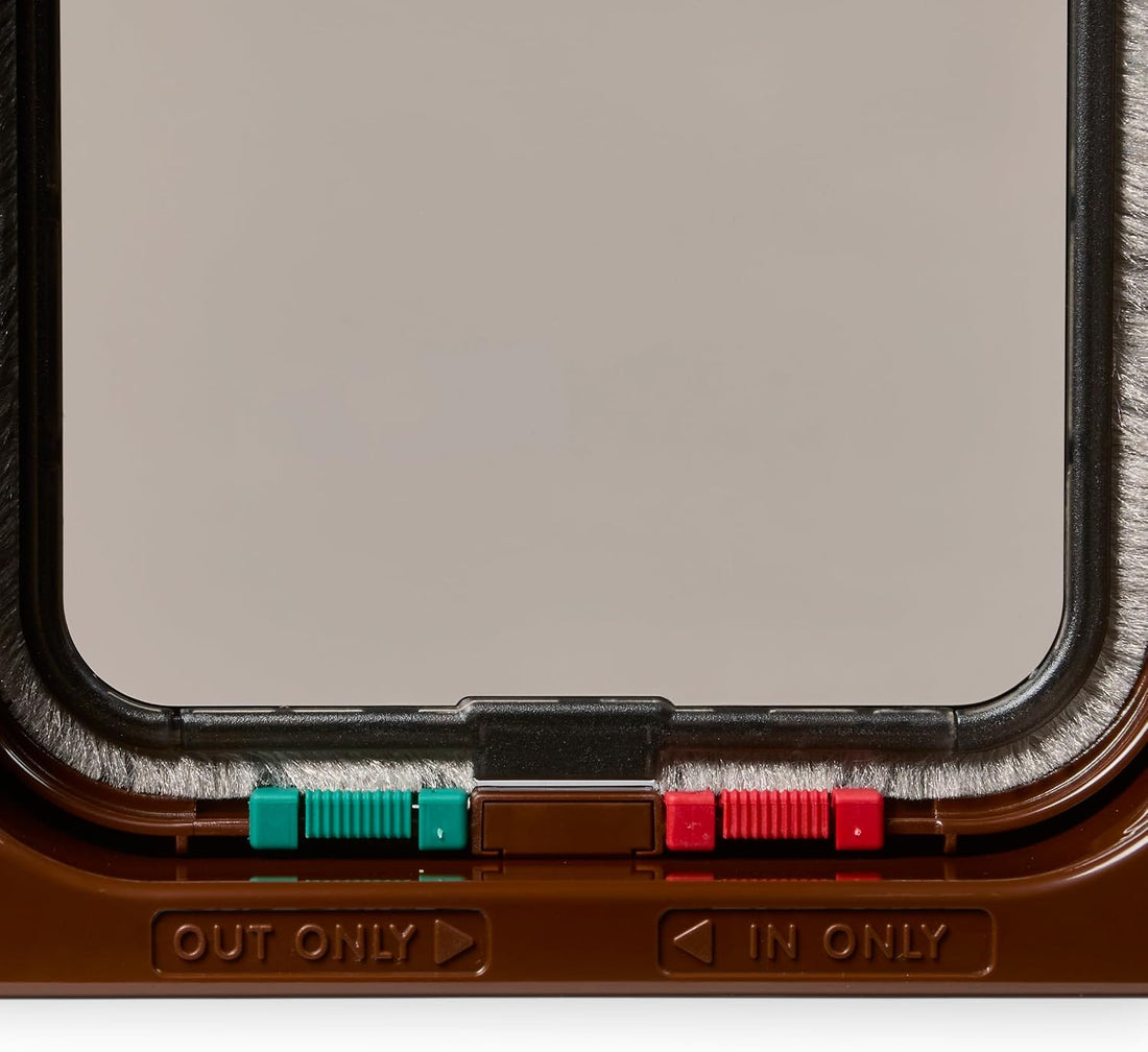 Cat Mate 4-Way-Lock Flap with Liner to 50mm for Small & Average Cats