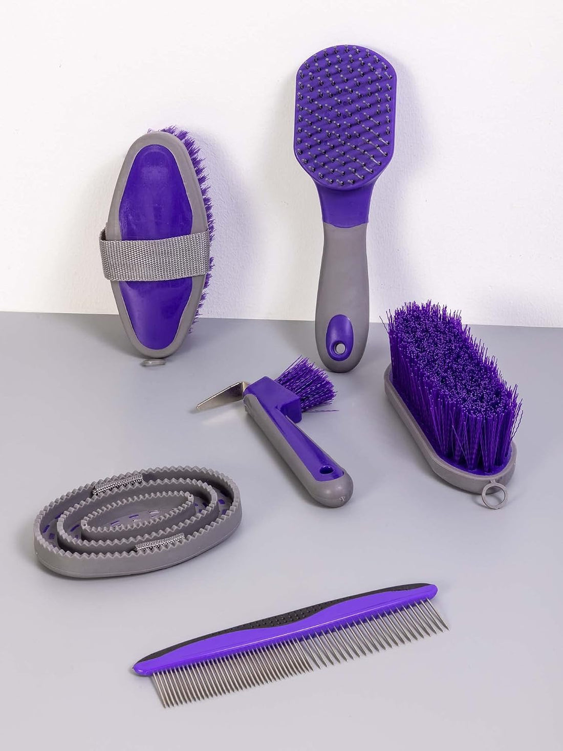 Horse Grooming Kit: Brushes, Storage Bag, Sweat Scraper, Mane Comb