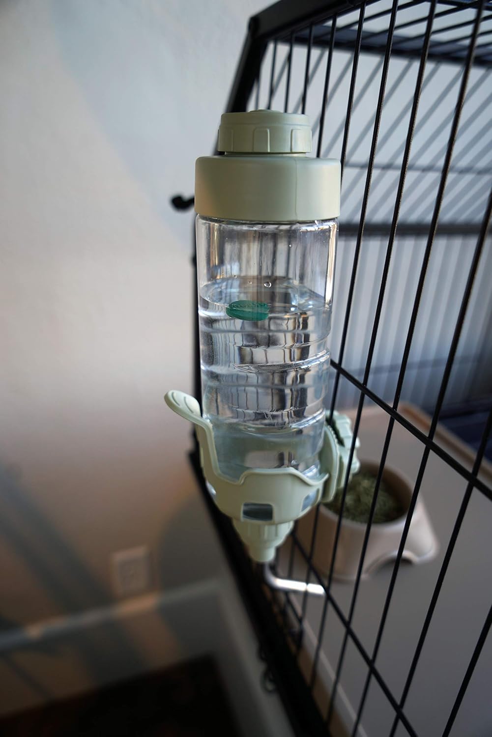 Oxbow Dripless Guinea Pig Water Bottle & Rabbit Water Bottle
