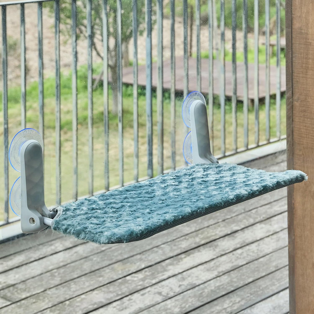 YUNIQUE Cat Window Perch, Upturned Edge Bracket