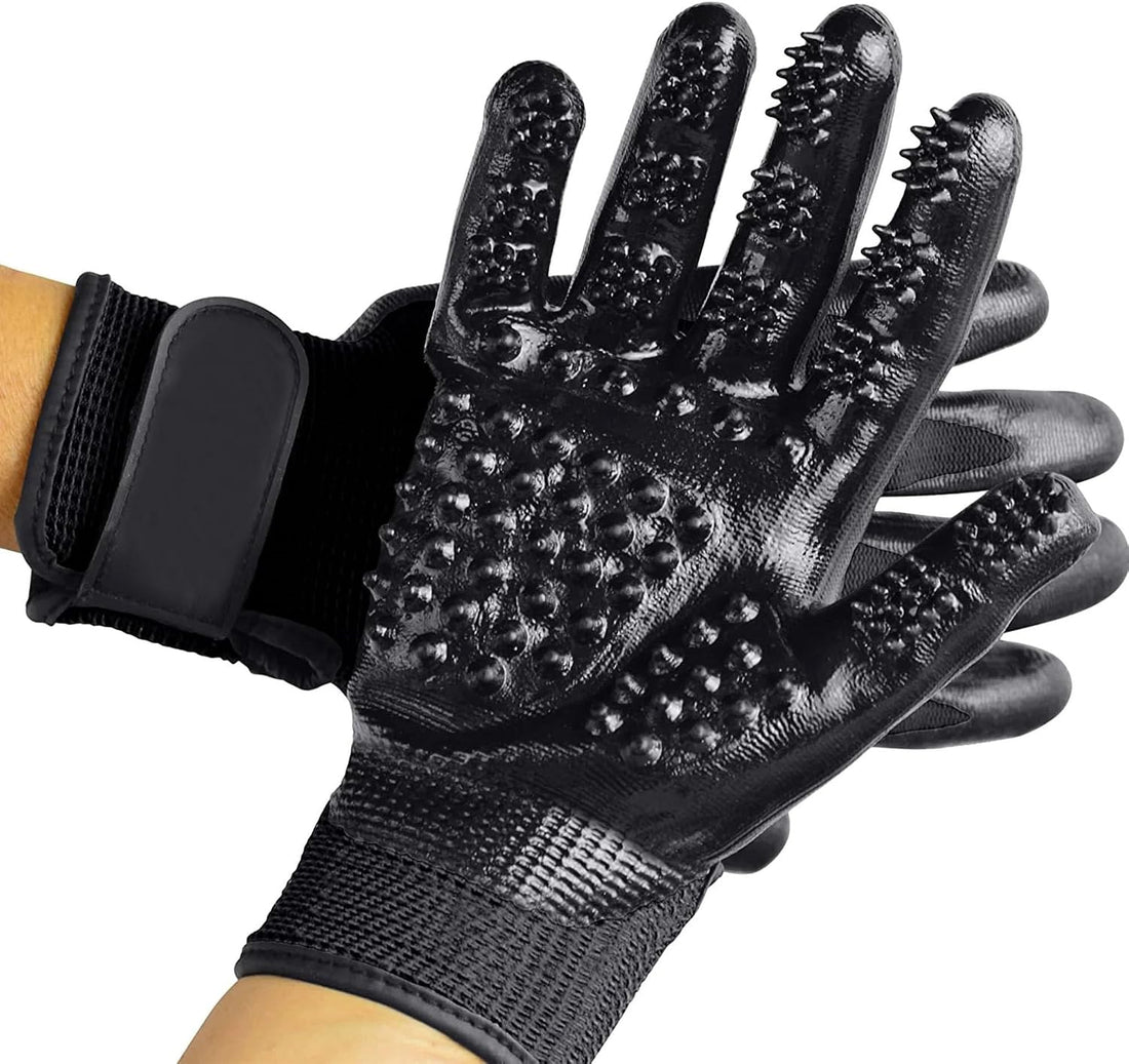 Pet Grooming Glove – Patented Rubber-Massage Shedding Bath & Hair