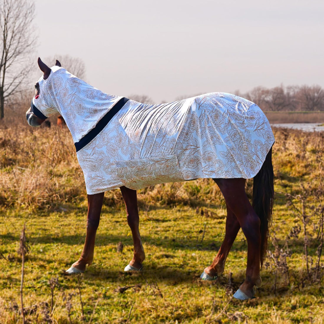 Comfortable Stretch Spandex Full-Body Horse Sheet, White, Size L