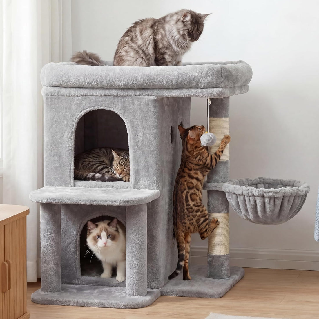 Heybly 26.3" Cat Tree for Large Cats with Big Perch & Dual Condos