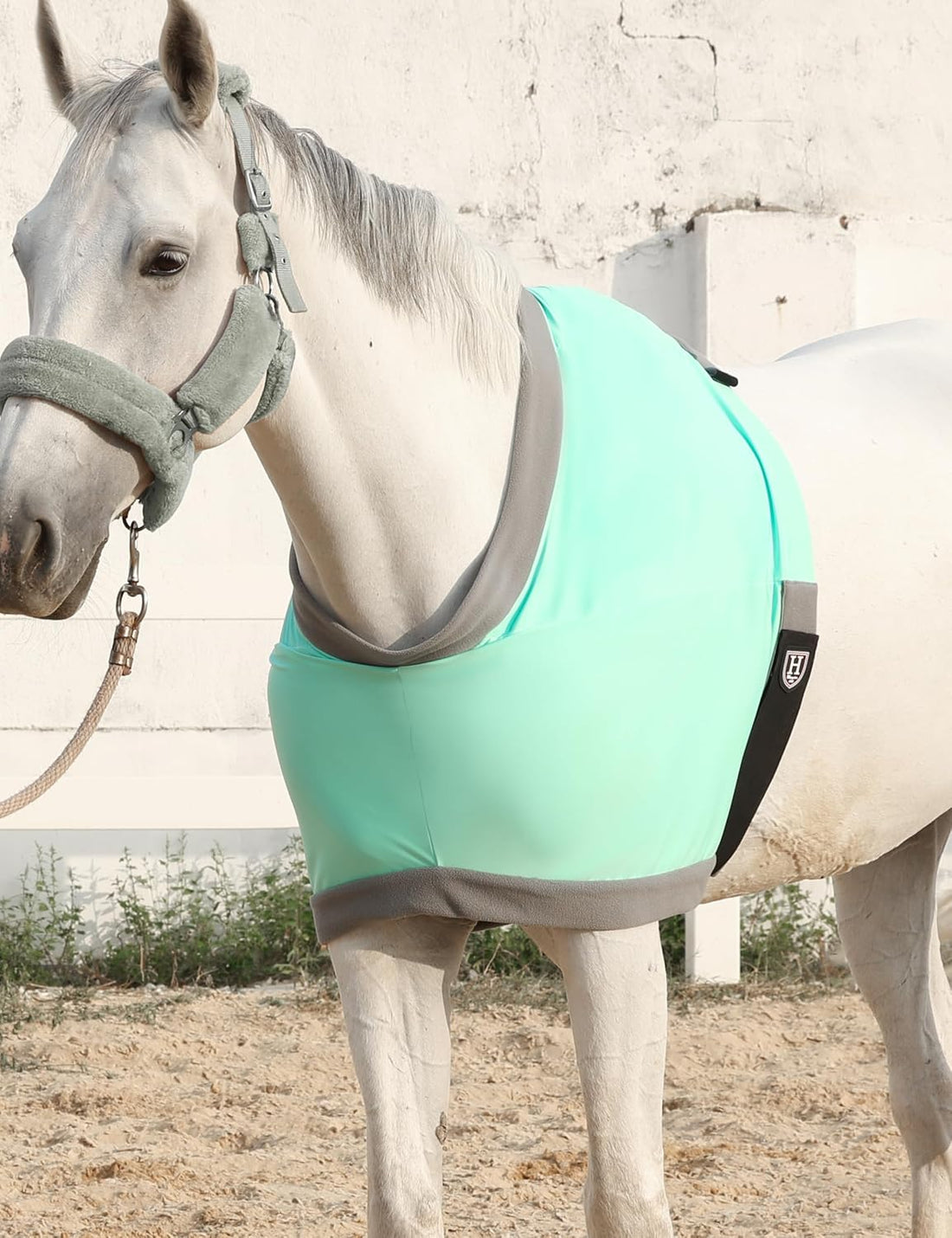 Harrison Howard Horse Shoulder Guard, Stretch Anti-rub Bib