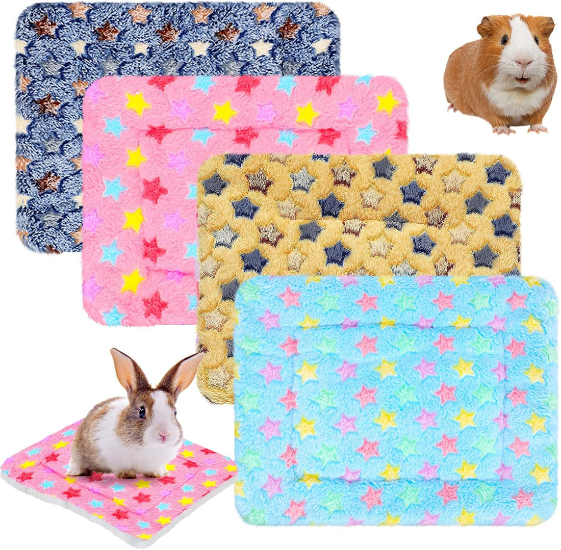 Jetec 4 Pcs Guinea Pig Bed Pads Heart Pattern, 10 x 11 Inch Plush Mat