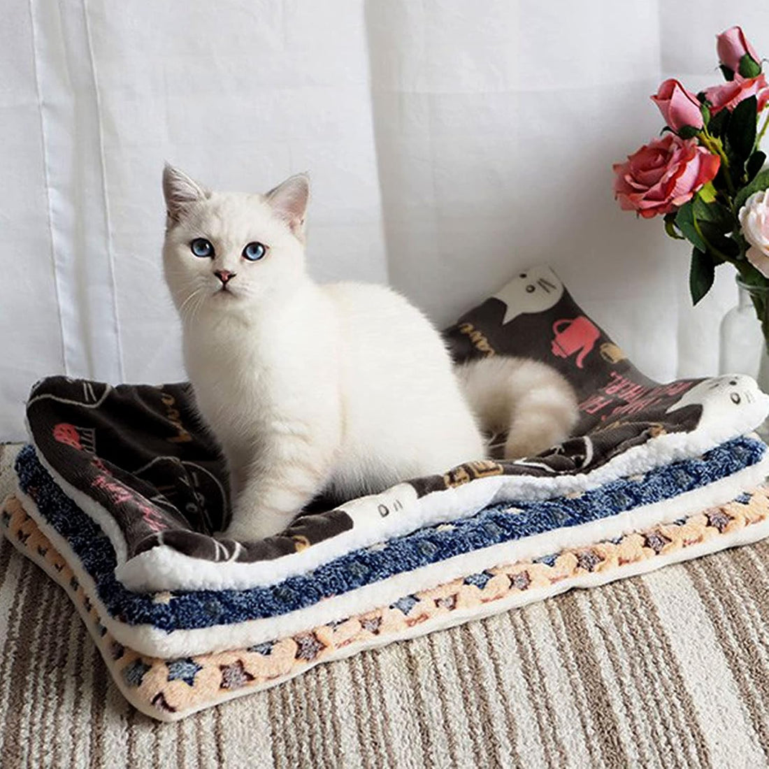 FJWYSANGU Pet Blanket Premium Fluffy Flannel Cushion Soft and Warm