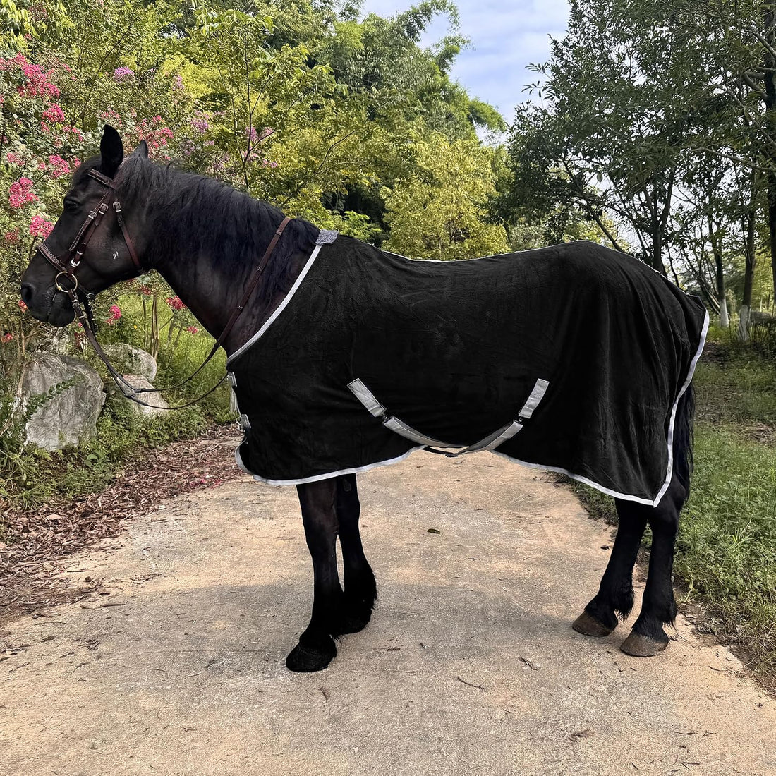 Adjustable Horse Fleece Cooler, Liner Blanket & Sheet